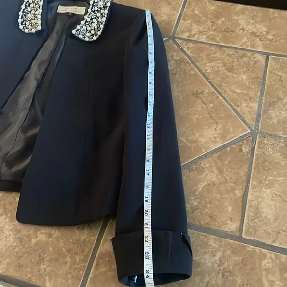 Tahari Women’s size 2 black jacket - Picture 6 of 7